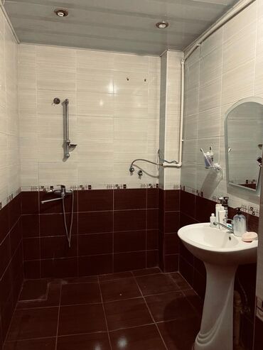 Köhnə tikili: Bakı, 3 otaqlı, Köhnə tikili, m. Həzi Aslanov, 7085 kv. m -da lalafo.az — 8 Köhnə tikili: Bakı, 3 otaqlı, Köhnə tikili, m. Həzi Aslanov, 7085 kv. m — 8