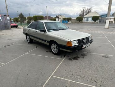 Продажа авто: Audi 100: 1988 г., 2 л, Механика, Бензин, Седан