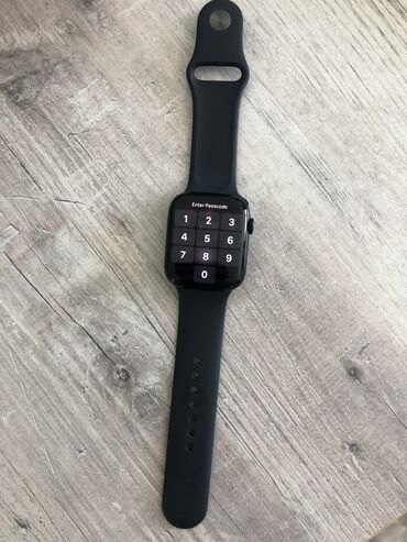 Наручные часы: Apple Watch Series 8 Состояние отличное,в использовании мало времени