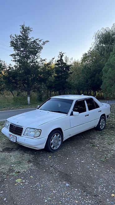 Продажа авто: Mercedes-Benz W124: 1993 г., 2.2 л, Механика, Бензин, Седан — 4