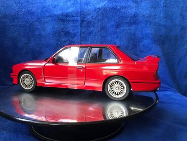Avtomobil modelləri: Коллекционная модель BMW M3 E30 Coupe red 1990 SOLIDO Art : S1801502 — 21