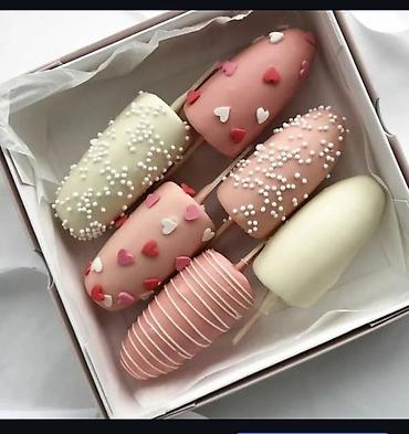 Başqa xidmətlər: Şirniyyat aləmi hər cür tort ların dekorlarin hazırlanması — 11