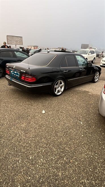 Mercedes-Benz: Mercedes-Benz 320: 3.2 l | 2001 il — 6