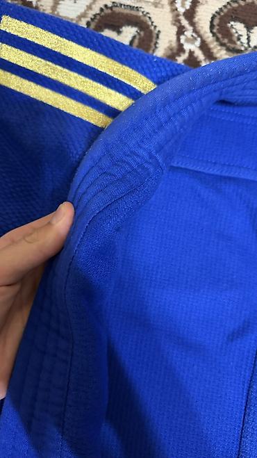 Спортивная форма: Кимоно для дзюдо Adidas, синее. Комплектация: - куртка (ги) с — 4