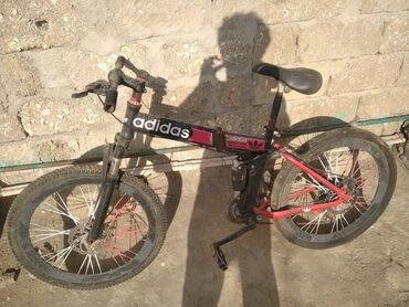 İşlənmiş Şəhər velosipedi Adidas, 24", Ünvandan götürmə