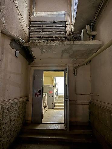 ev alqi satqi birja: Bakı, 3 otaqlı, Köhnə tikili, m. Nəriman Nərimanov, 75 kv. m — 1