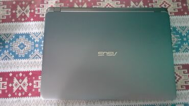 asus notebook: AMD A4, 64 çox GB
