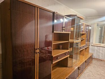 шкаф настенный: Гарнитур для зала, ДСП, цвет - Коричневый