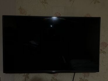 televizor pastafkasi: İşlənmiş Televizor LG 4K (3840x2160), Ünvandan götürmə