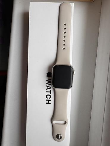 Смарт-часы: Apple Watch SE (2‑го поколения), 40 мм, Состояние хорошее. Стекло в — 1