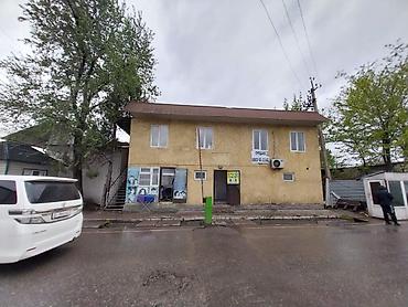 beta stores: Здание под бизнес у входа на рынок Дордой Моторс со стороны — 1