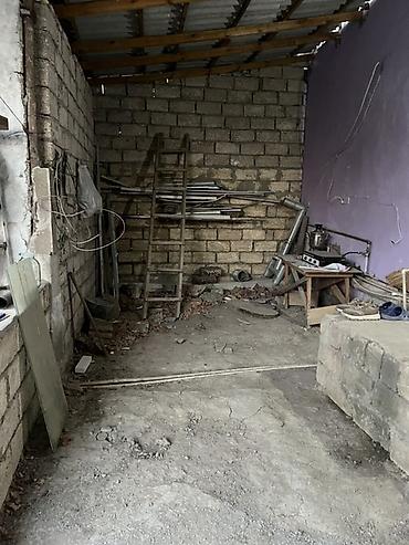 berde tap az: Ev yerlesir 2 sot yarimda 2 temirli otaq metbex genis kolidor hamam — 10