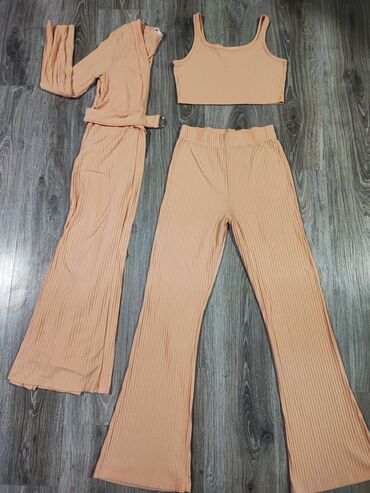 zenski kompleti pantalone i sako: S (EU 36), M (EU 38), Single-colored, color - peach