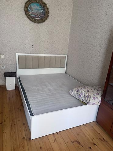 Ağ rəngli iki nəfərlik çarpayı təqdim olunur. Model müasir və sadə lalafo.az -da Ağ rəngli iki nəfərlik çarpayı təqdim olunur. Model müasir və sadə