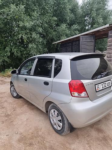 e6 3: Chevrolet Kalos: 2002 г., 1.5 л, Автомат, Бензин, Хэтчбэк — 3