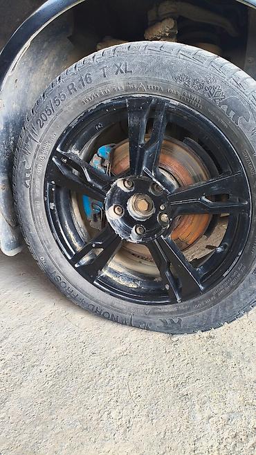 Volkswagen: Volkswagen Passat: 2003 г., 1.8 л, Механика, Бензин, Седан — 4