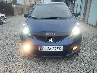 2 4 д: Honda Fit: 2009 г., 1.5 л, Вариатор, Бензин, Хэтчбэк — 3