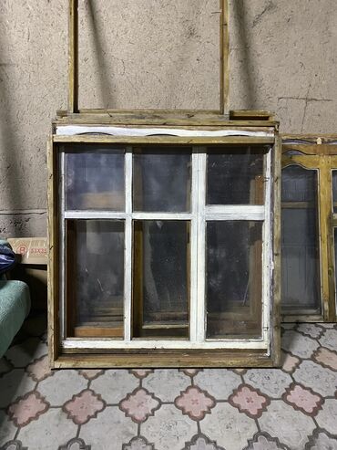 пластикоаые окна: Деревянное окно, Поворотное, Б/у