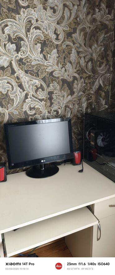 monitor alıram: 20 inc manitor LG 75 hz