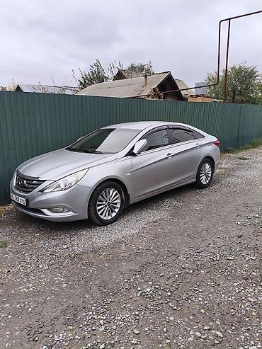 Hyundai Sonata: 2010 г., 2 л, Автомат, Бензин, Седан
