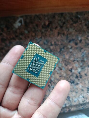Настольные ПК и рабочие станции: Процессор Intel Core i3 3220, 2-3 ГГц, 4 ядер