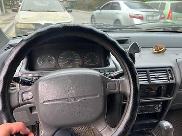 митсубиси space wagon: Mitsubishi Space Wagon: 1998 г., Механика, Бензин, Универсал — 6