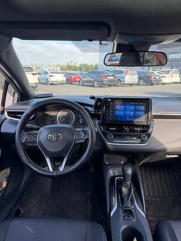 электромот: Toyota Corolla: 2021 г., Гибрид, Седан — 8
