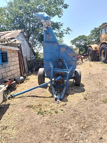 traktorlar t 28: Kənd təsərrüfatı üçün qoşqu tipli yem/ot doğrayıcı-frezer - Traktor — 3