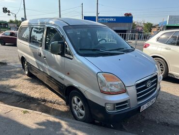 дом на колосах: Hyundai Starex: 2007 г., 2.5 л, Автоматические, Дизель, Минивэн