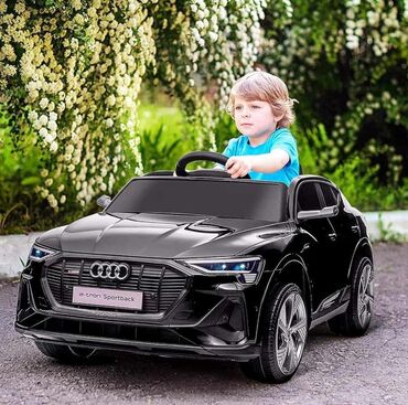 helanke za decu: Najnoviji model😎 👉Pravo iz fabrike 😎 💪Licenciran 💪 📣📣📣Audi E-tron