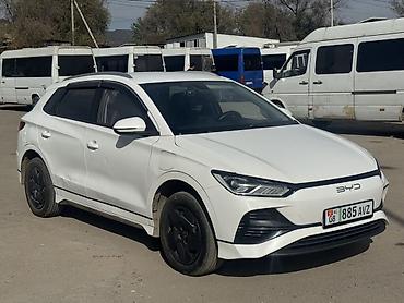 bcd com kg 2025: BYD E2: 2023 г., Электромобиль, Хэтчбэк — 3