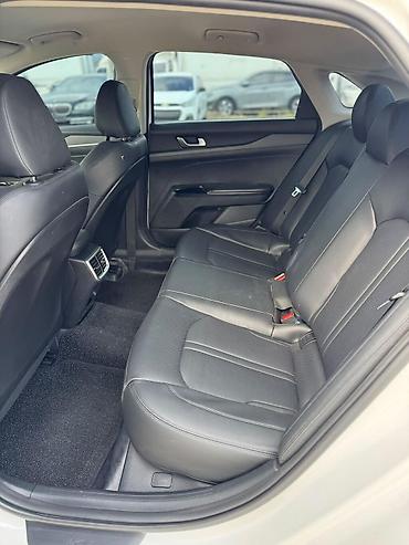 kia monin: Kia K5: 2022 г., Бензин, Седан — 6