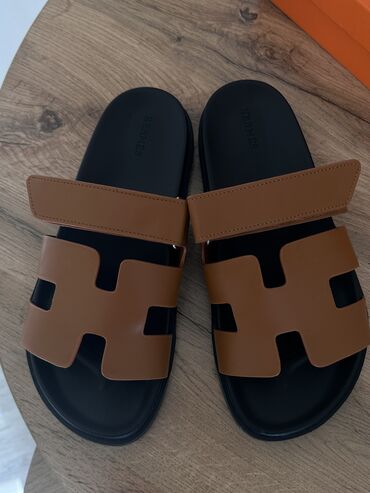 шлепки лининг: Продаю сандалии Hermes, не подошел размер 🥲 Размер 38 (размер в