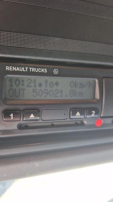 Тягачи: Тягач, Renault, Тентованный — 18