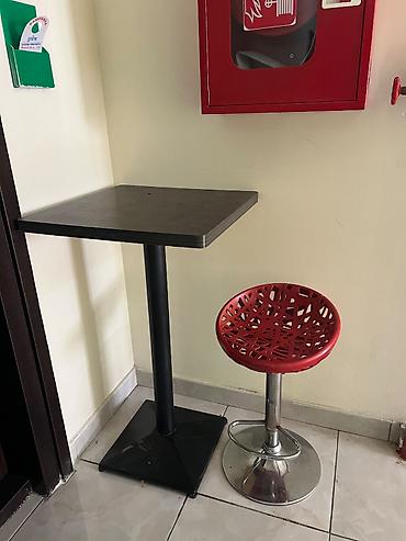 bar stullari satilir: Bar masası və hündür bar taburesi dəsti - Masa: kvadrat üstlü — 2