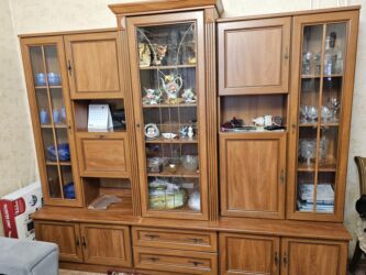 стили кухонной мебели: Зал үчүн гарнитур, Колдонулган, Жыгач, Өзү алып кетүү, түсү - Күрөң