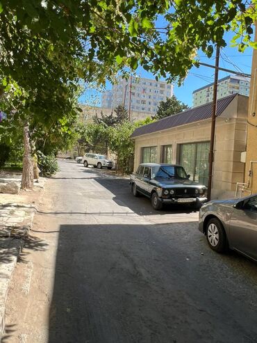 Digər kommersiya daşınmaz əmlakı: Badamdarda yerləşən 100 kv sahəsi olan təmirli əşyalı 2otağlı — 12