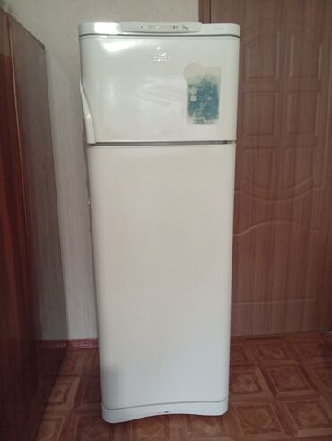 где купить кулер для воды: Холодильник Indesit, Двухкамерный