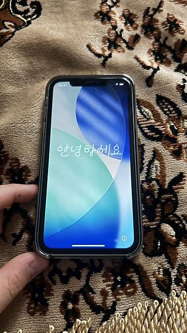 Apple iPhone: IPhone 11, Б/у, 128 ГБ, Зеленый, Чехол, 84 % — 1