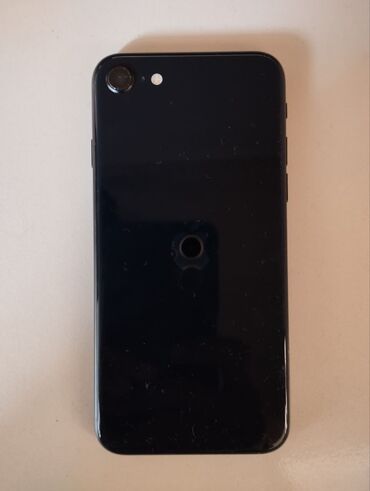 чехол галстук: IPhone SE 2022, Б/у, 256 ГБ, Черный, Зарядное устройство, Защитное стекло, Чехол, 85 %