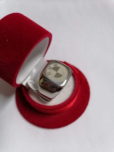 Prstenje: Vel:13
Cena:1000din — 14