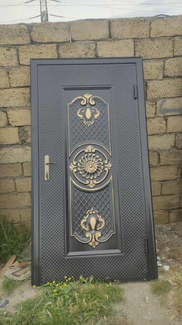 Giriş qapıları: Yeni Giriş qapısı 90x205 sm Zamok və çərçivə ilə, Zəmanətli, Ödənişli quraşdırma, Ödənişli çatdırılma, Rayonlara çatdırılma — 20
