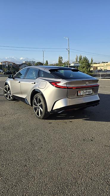 corolla 2018: Toyota bZ5: 2026 г., Электромобиль, Лифтбек — 5