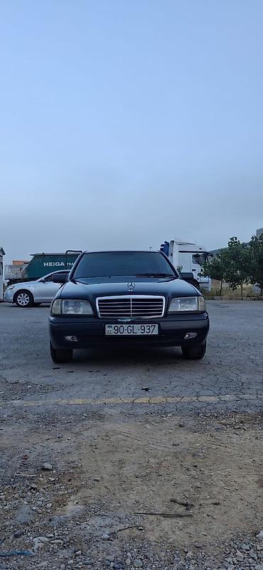 mercedes 208 d: Mercedes-Benz C 180: 1.8 l | 1994 il Sedan — 1
