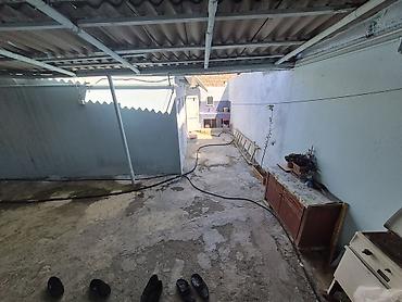 hovsan kupcali heyet evi: Həyət evi – yarı açıq örtülü həyət və yardımçı tikililərlə - Geniş — 2