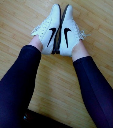 Ženska patike i atletske cipele: Original nike patike. Jednom obuvene. na lalafo.rs - slika 2 Original nike patike. Jednom obuvene. - Valjevo - slika 2