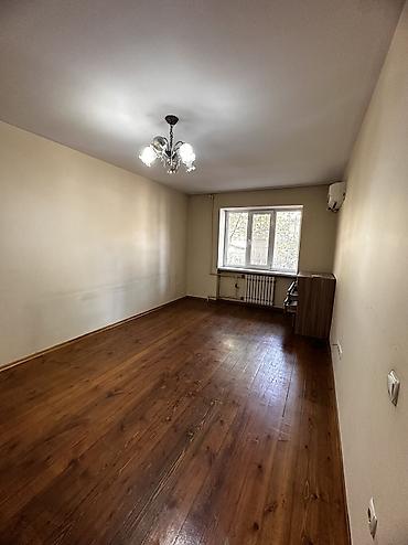 московская 191: 2 комнаты, 45 м², ул. Московская / Уметалиева Индивидуалка, 1 этаж, Старый ремонт — 1