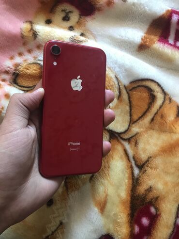 Apple iPhone: IPhone Xr, Б/у, 64 ГБ, Красный, Чехол, 88 %