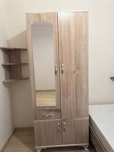 İşlənmiş, 2 qapılı, Güzgülü, Açılan, Düz dolab