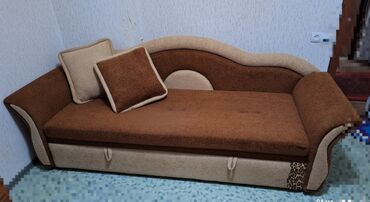 Раскладные диваны: Раскладной диван, Б/у, Двухстворчатая